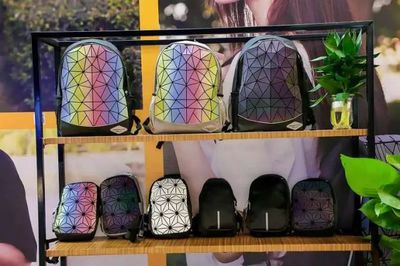 寧波 從制造名城到時尚“引潮者”的箱包銷售之路